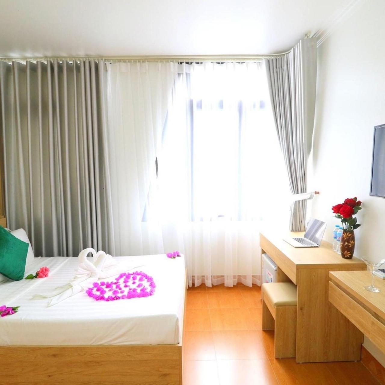 Cat Ba Madame Duyen Hotel Chan Chau ภายนอก รูปภาพ