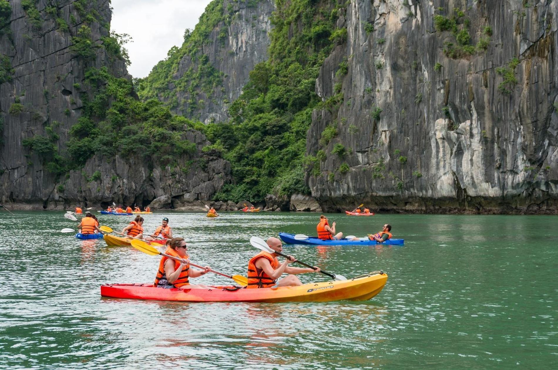 Cat Ba Madame Duyen Hotel Chan Chau ภายนอก รูปภาพ